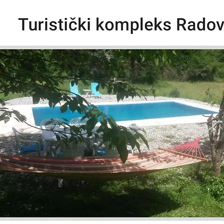 Turisticki Kompleks - Montana ゲストハウス 2*