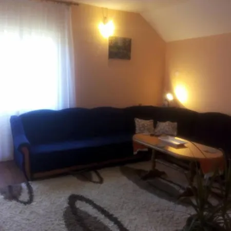 Turisticki Kompleks - Montana 2* ティエンティシュテ