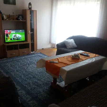 Guest house Turisticki Kompleks - Montana 2*