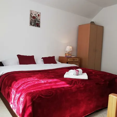 Turisticki Kompleks - Montana 2* ティエンティシュテ