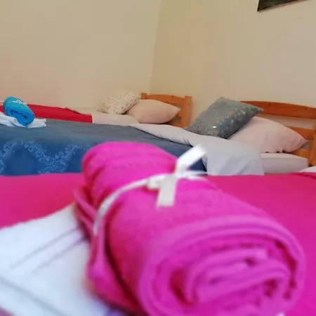 ゲストハウス Turisticki Kompleks - Montana 2*