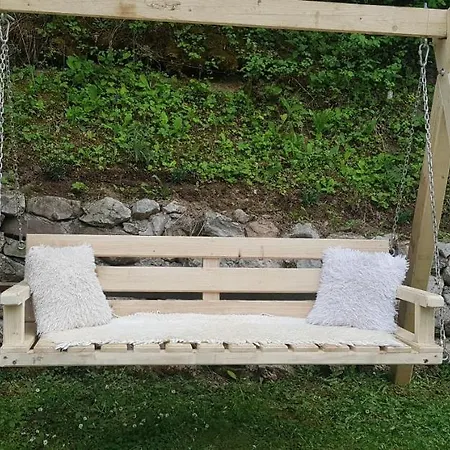 ゲストハウス Turisticki Kompleks - Montana