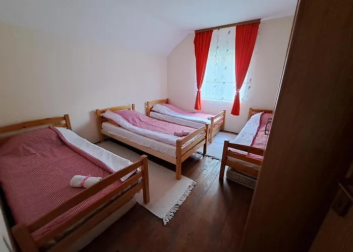 Turisticki Kompleks - Montana Guest house