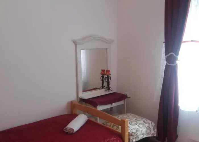 Guest house Turisticki Kompleks - Montana 2*