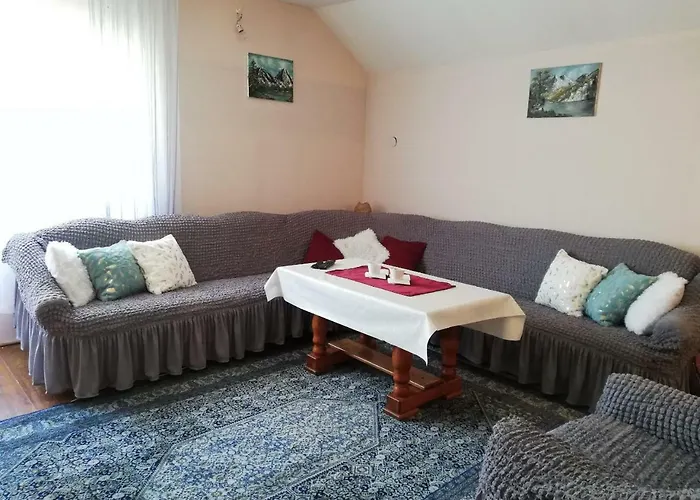 Turisticki Kompleks - Montana Guest house